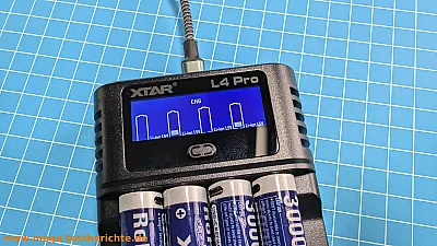 XTAR Ladegerät - Bild 1