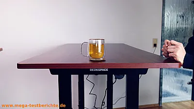 Deskspace Titan - Wackeltest Deskspace Titan - Wackeltest