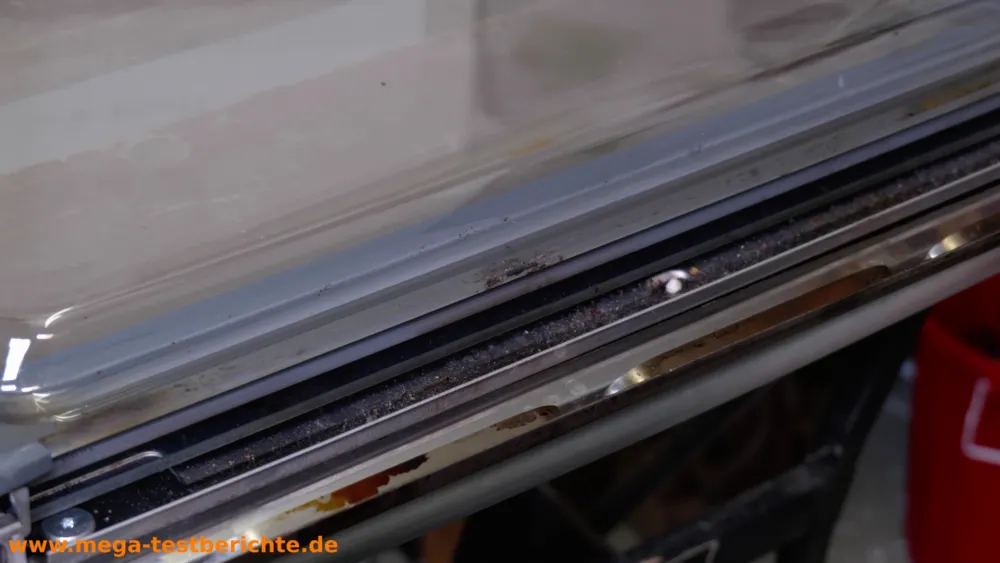 Ofentüre ausbauen - Blende entfernt